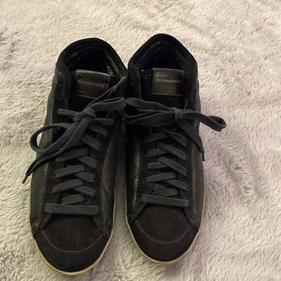 Burberry leather ( shearling inside) sneakers, size 7 - Picture 1 of 9